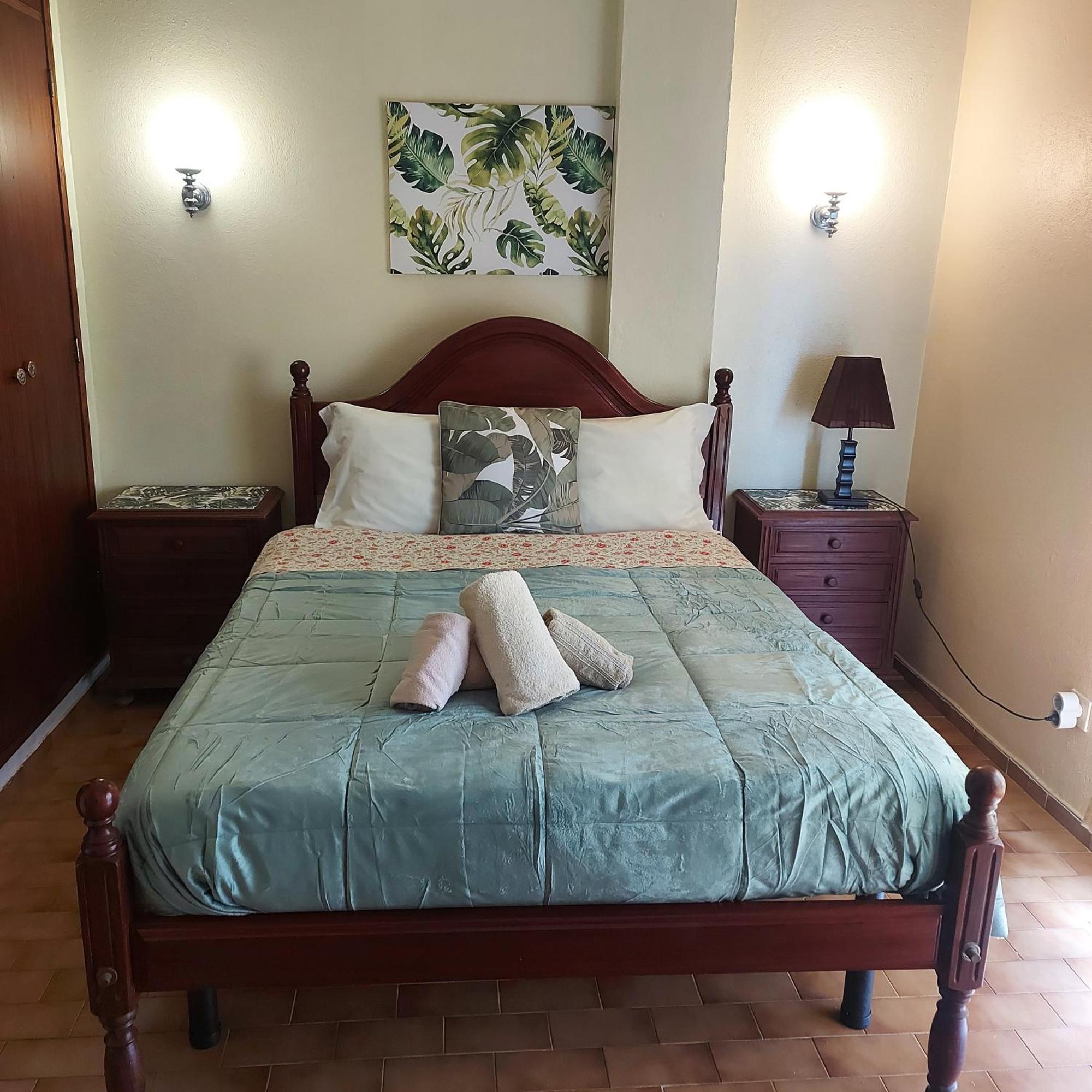 Guest House Pacifica Quarteira Ruang foto