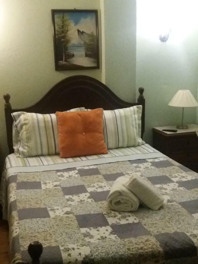 Guest House Pacifica Quarteira Bagian luar foto