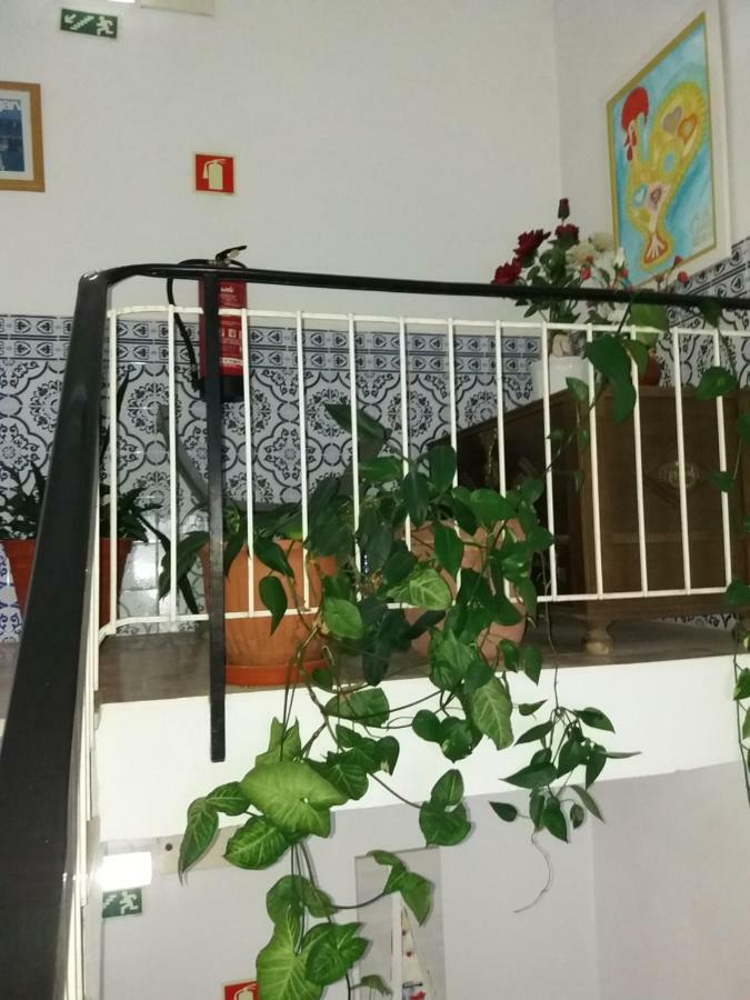 Guest House Pacifica Quarteira Bagian luar foto
